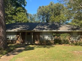 featured image of 3847 Faunsdale Dr