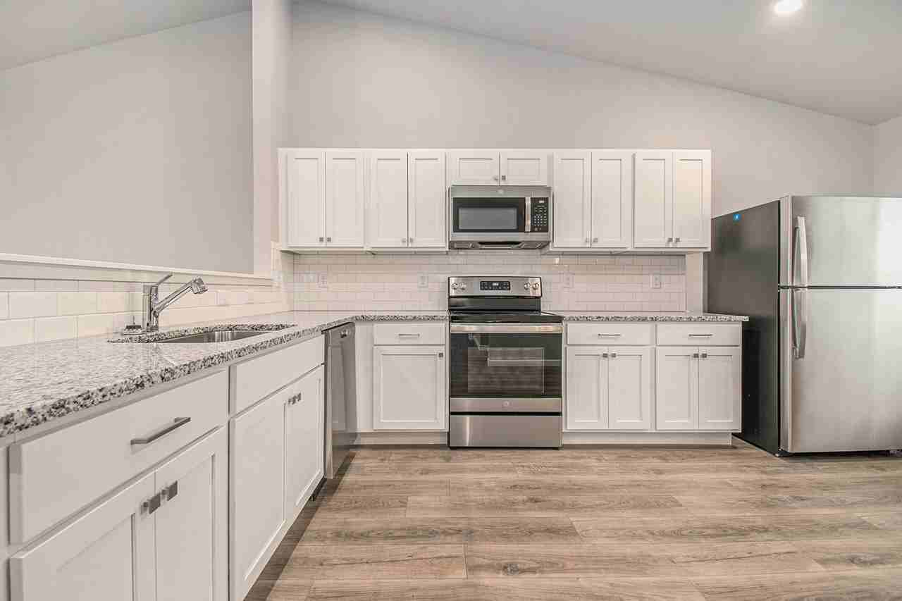 5443 E Karen Ct - Photo 2 of 18