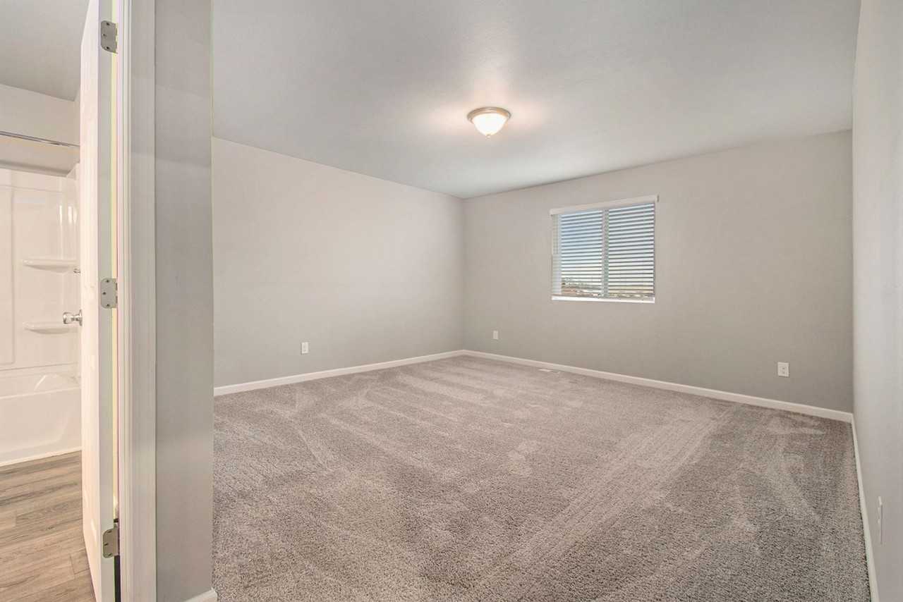 5443 E Karen Ct - Photo 7 of 18