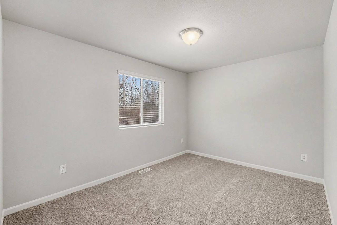 59203 Interlaken St - Photo 6 of 18