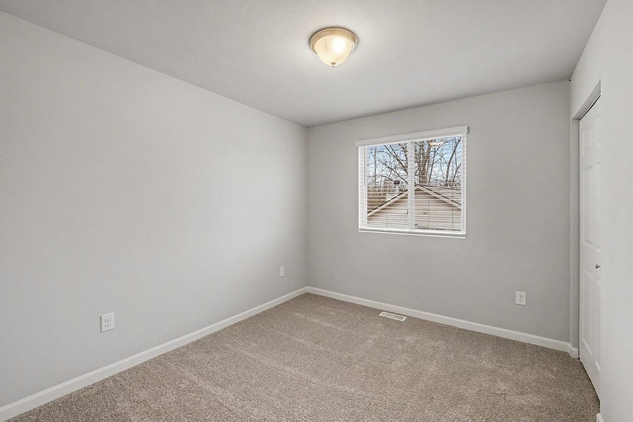 59203 Interlaken St - Photo 7 of 18