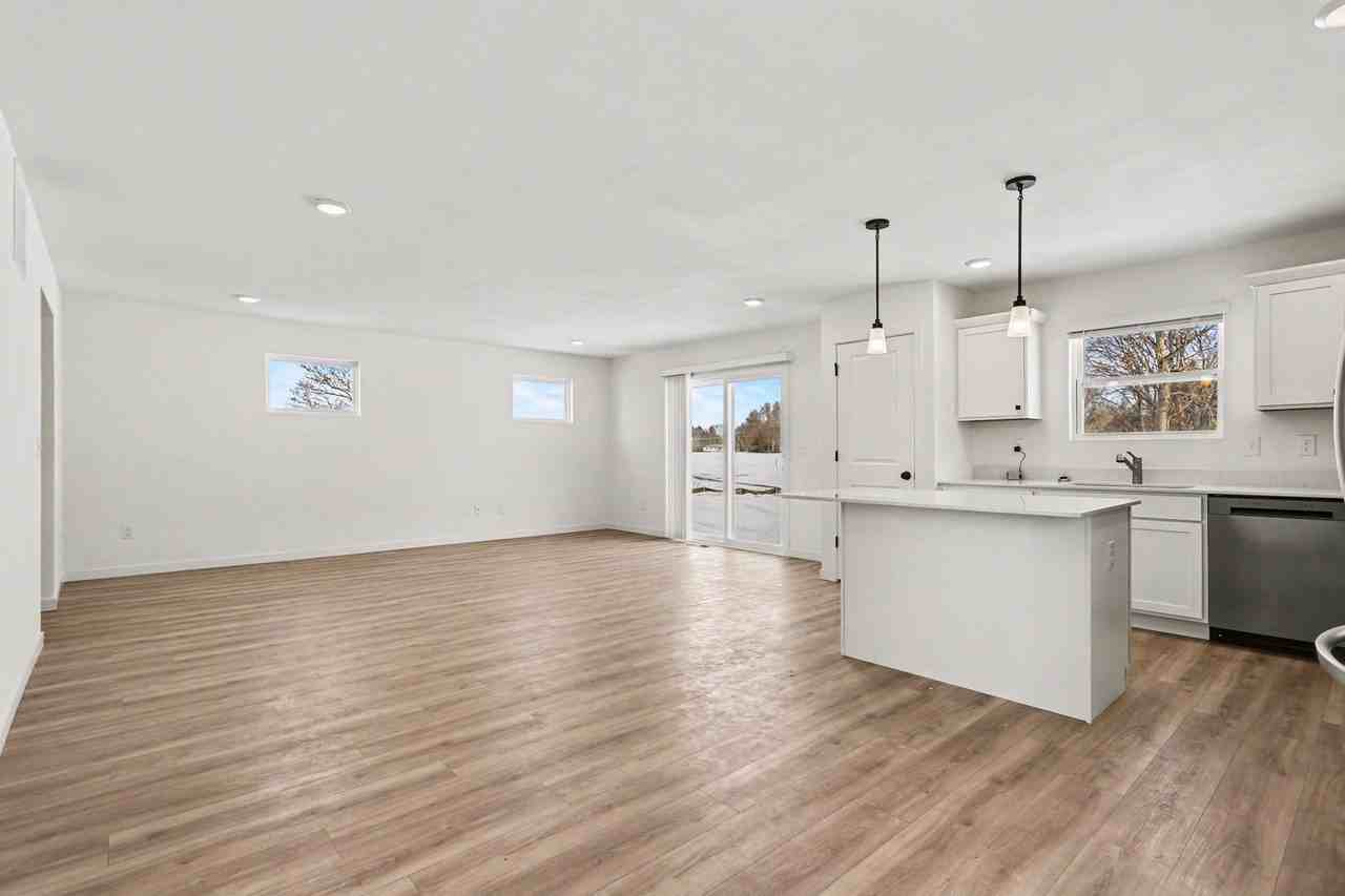 1527 1527 Beechwood Avenue - Photo 6 of 21