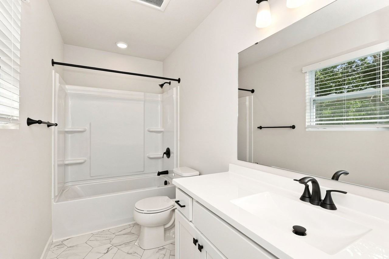 1523 1523 Beechwood Avenue - Photo 6 of 26