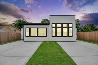 5306 Eastland St - Photo 1 of 1