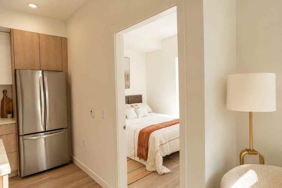 245 Bewicke Avenue - Photo 6 of 10