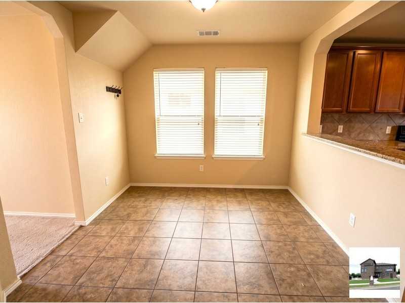 304 W Gemini Ln - Photo 4 of 49