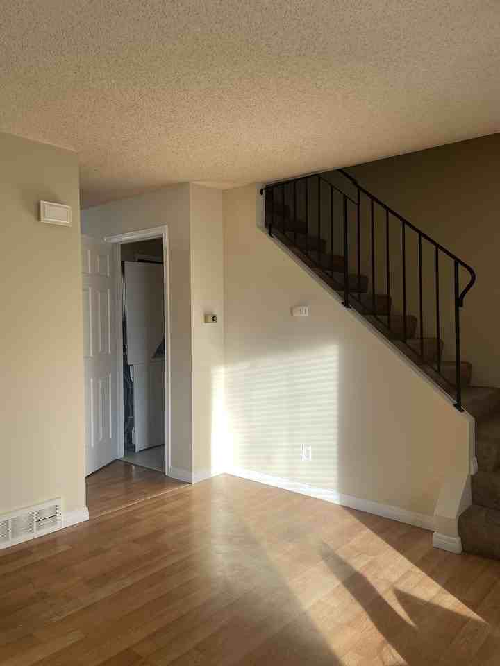 114 Sunbank Way Se - Photo 4 of 13