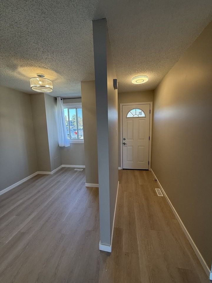 186 Cornell Crt Nw - Photo 7 of 15