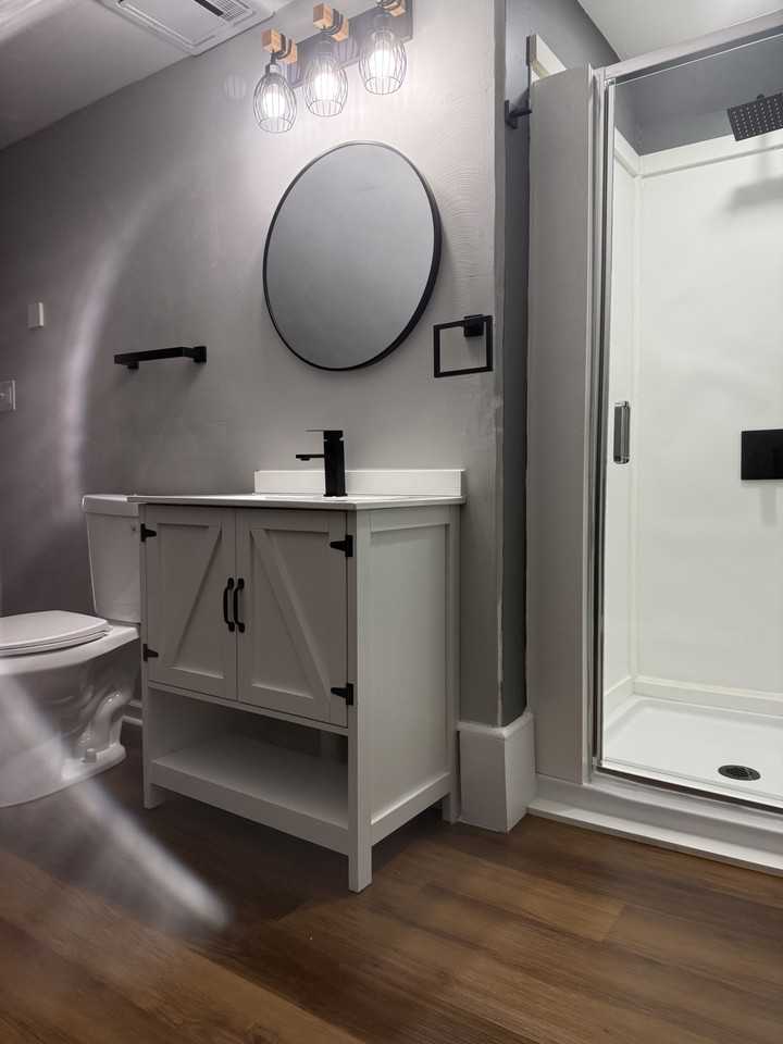 10109 Almira Ave #10107 - Photo 3 of 26