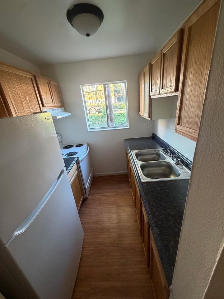4045 Reading Rd #14 - Photo 2 of 6