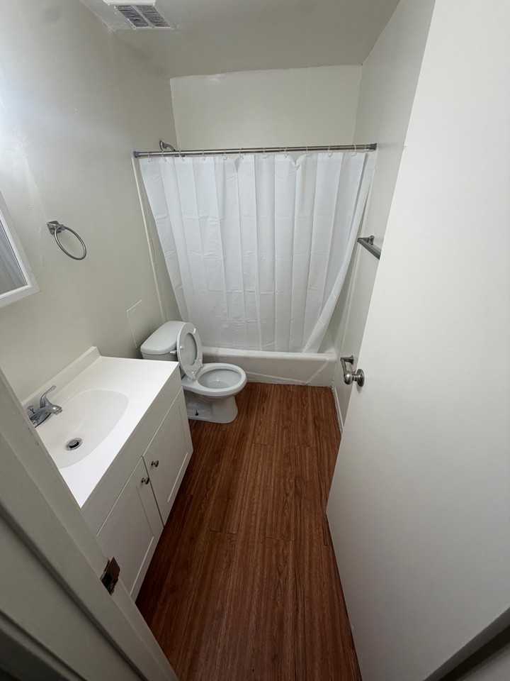 4045 Reading Rd #14 - Photo 6 of 6