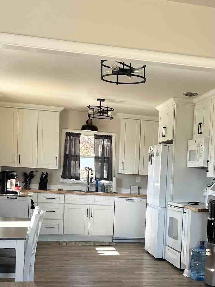 3249 Willow Springs Rd #NA - Photo 4 of 16