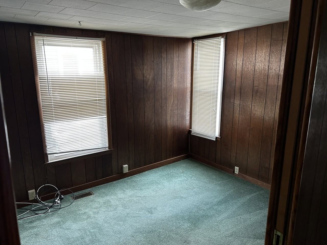253 Locust St #NA - Photo 3 of 9