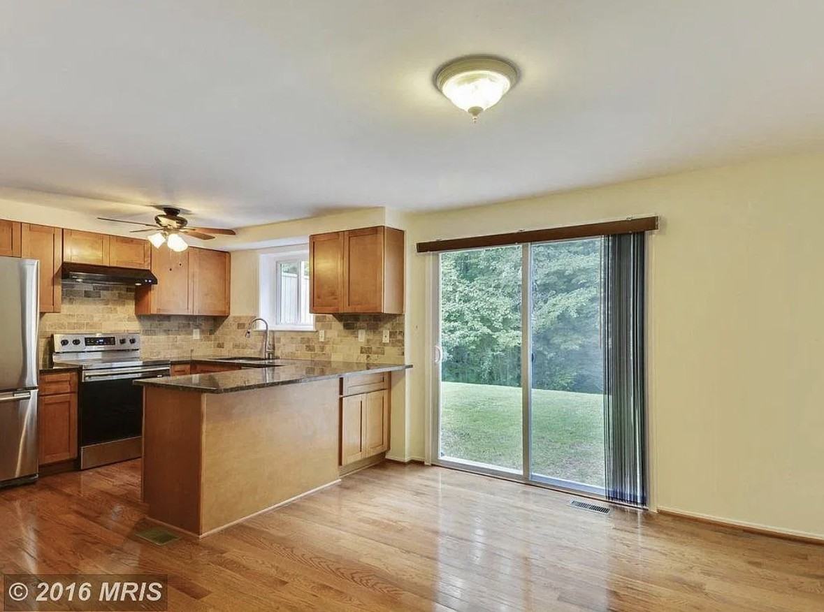 14434 Pebble Hill Ln - Photo 5 of 12