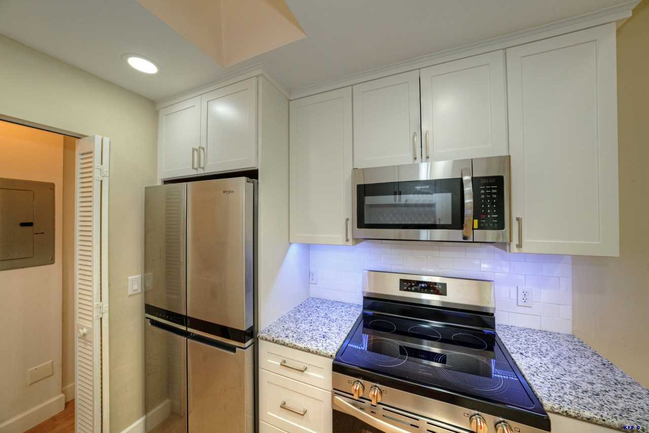 8164 Se Croft Cir #B7 - Photo 6 of 6