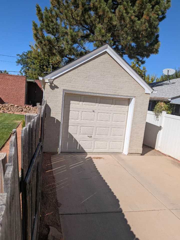 1001 W Orman Ave #NA - Photo 2 of 22