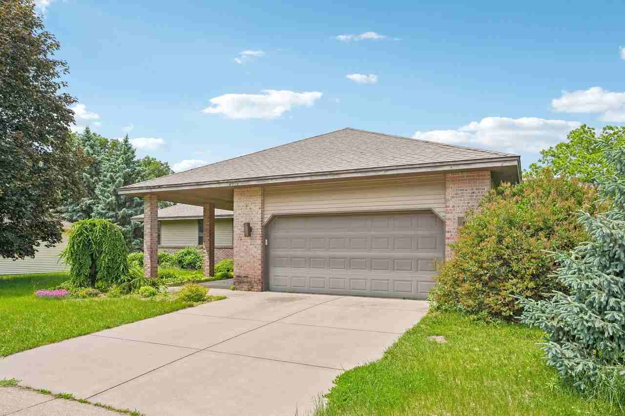 8912 Vincent Pl #NA - Photo 2 of 33