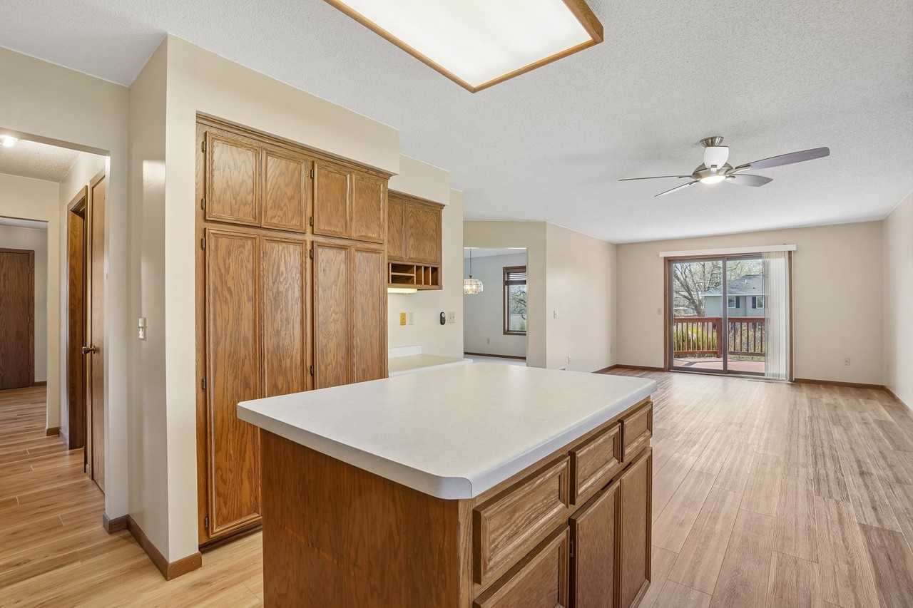 8912 Vincent Pl #NA - Photo 7 of 33