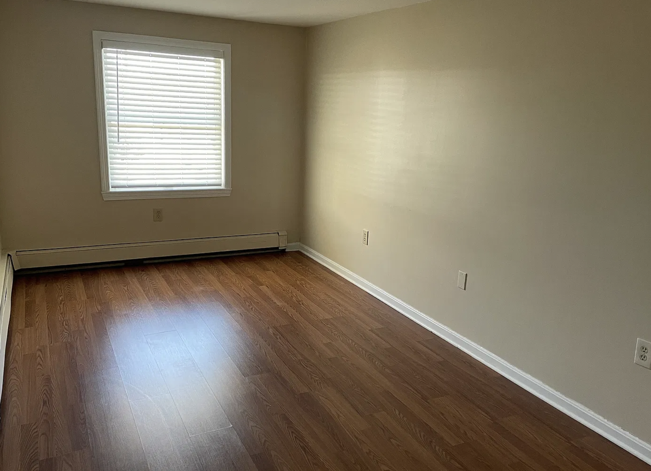 844 State St #35 - Photo 7 of 8