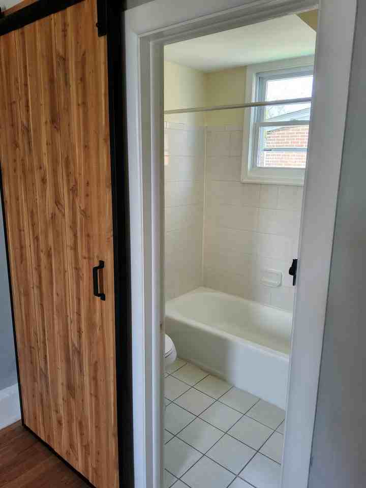 24 S Sycamore Ave #A - Photo 4 of 19