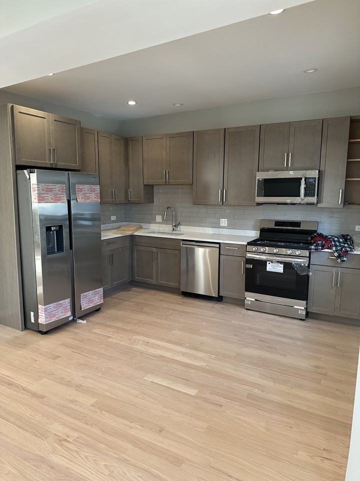 3404 N Lavergne Ave #2F - Photo 2 of 17
