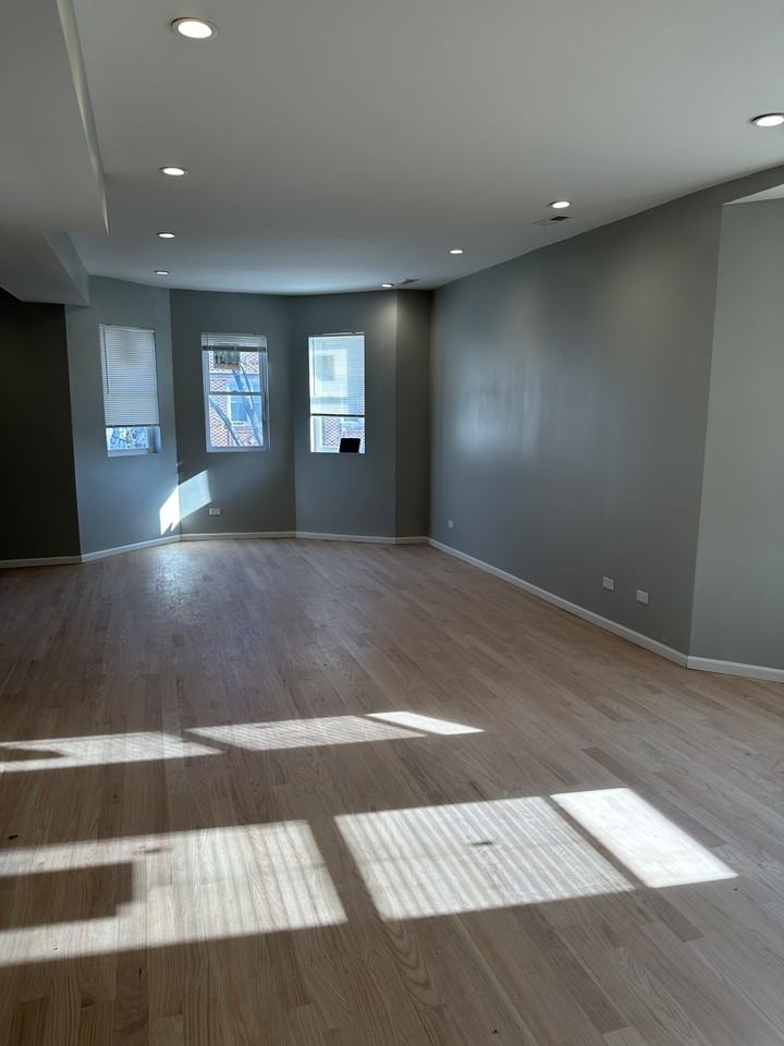 3404 N Lavergne Ave #2F - Photo 3 of 17