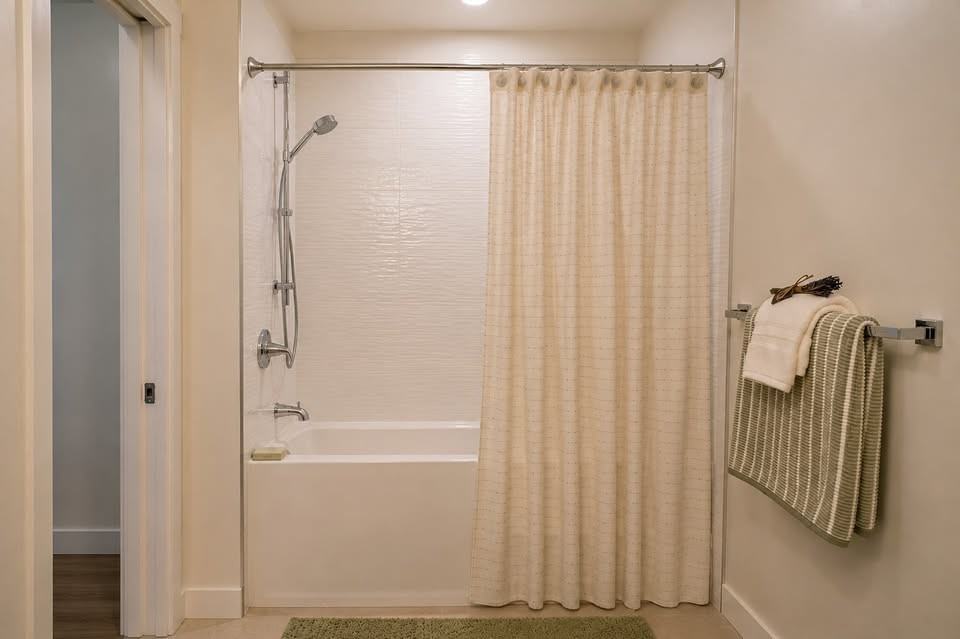 245 Bewicke Avenue - Photo 4 of 10