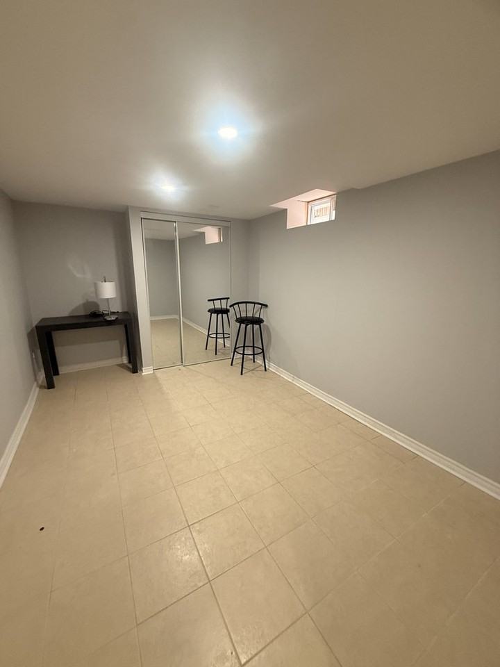 3181 Innisdale Rd - Photo 4 of 11