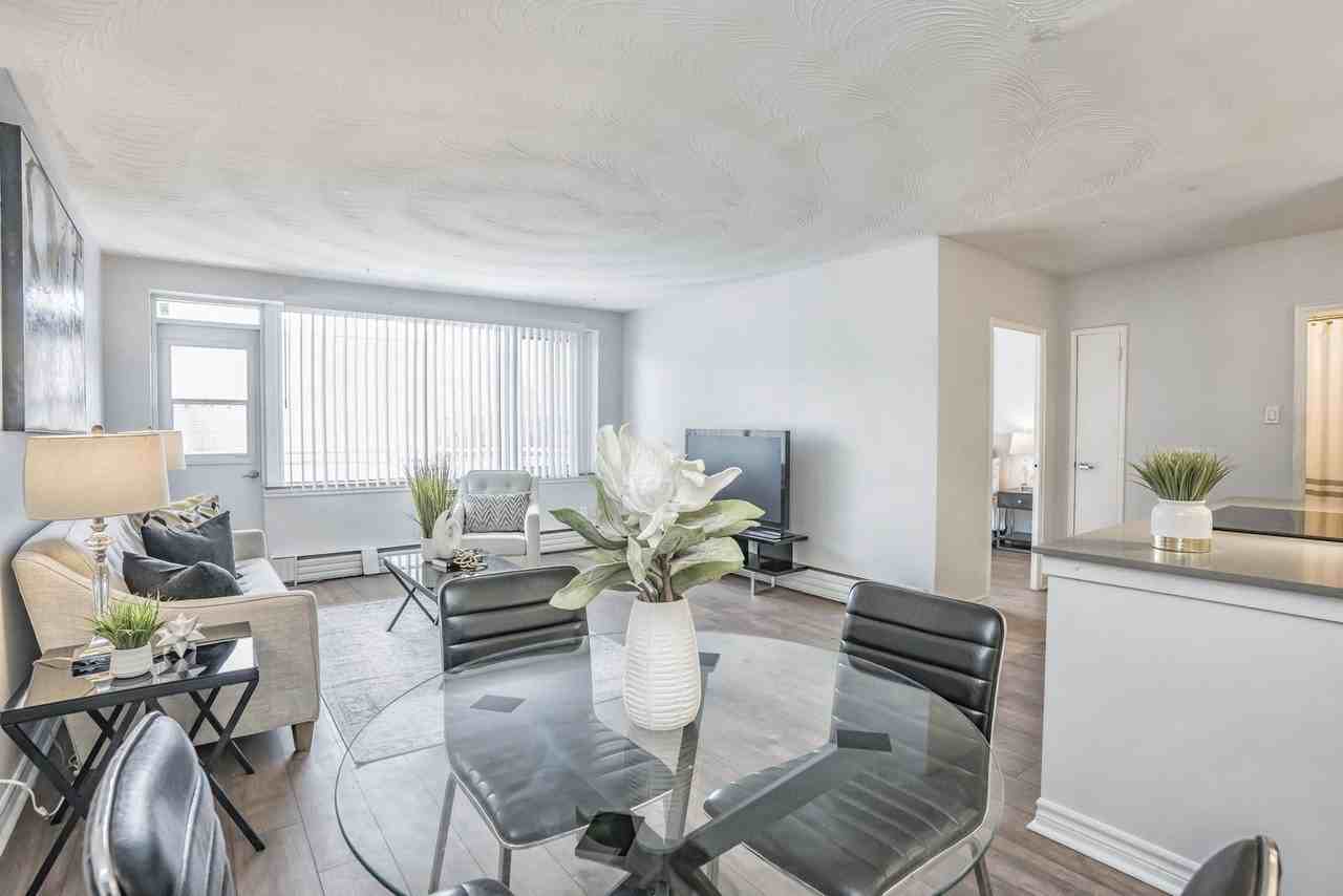 1901 Bayview Ave - Photo 6 of 17