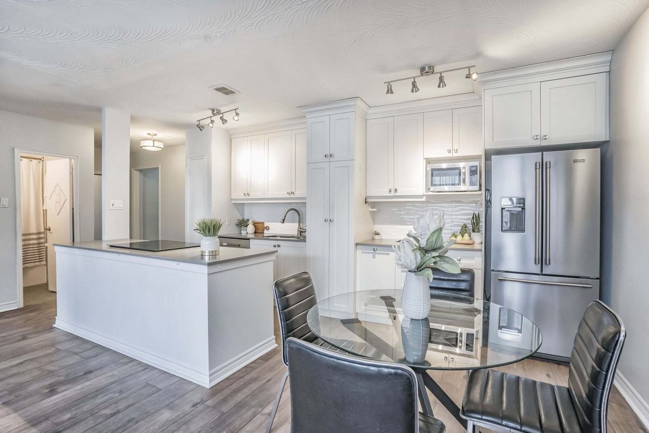 1901 Bayview Ave - Photo 7 of 17