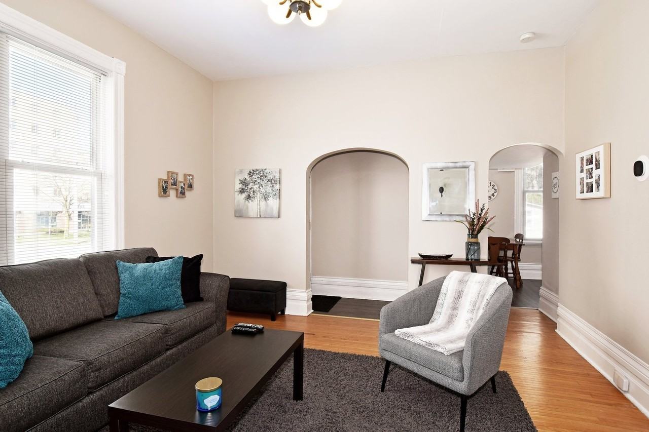 427 Central Ave - Photo 4 of 10