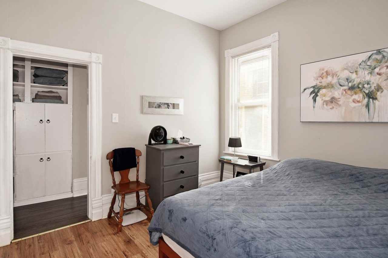 427 Central Ave - Photo 5 of 10