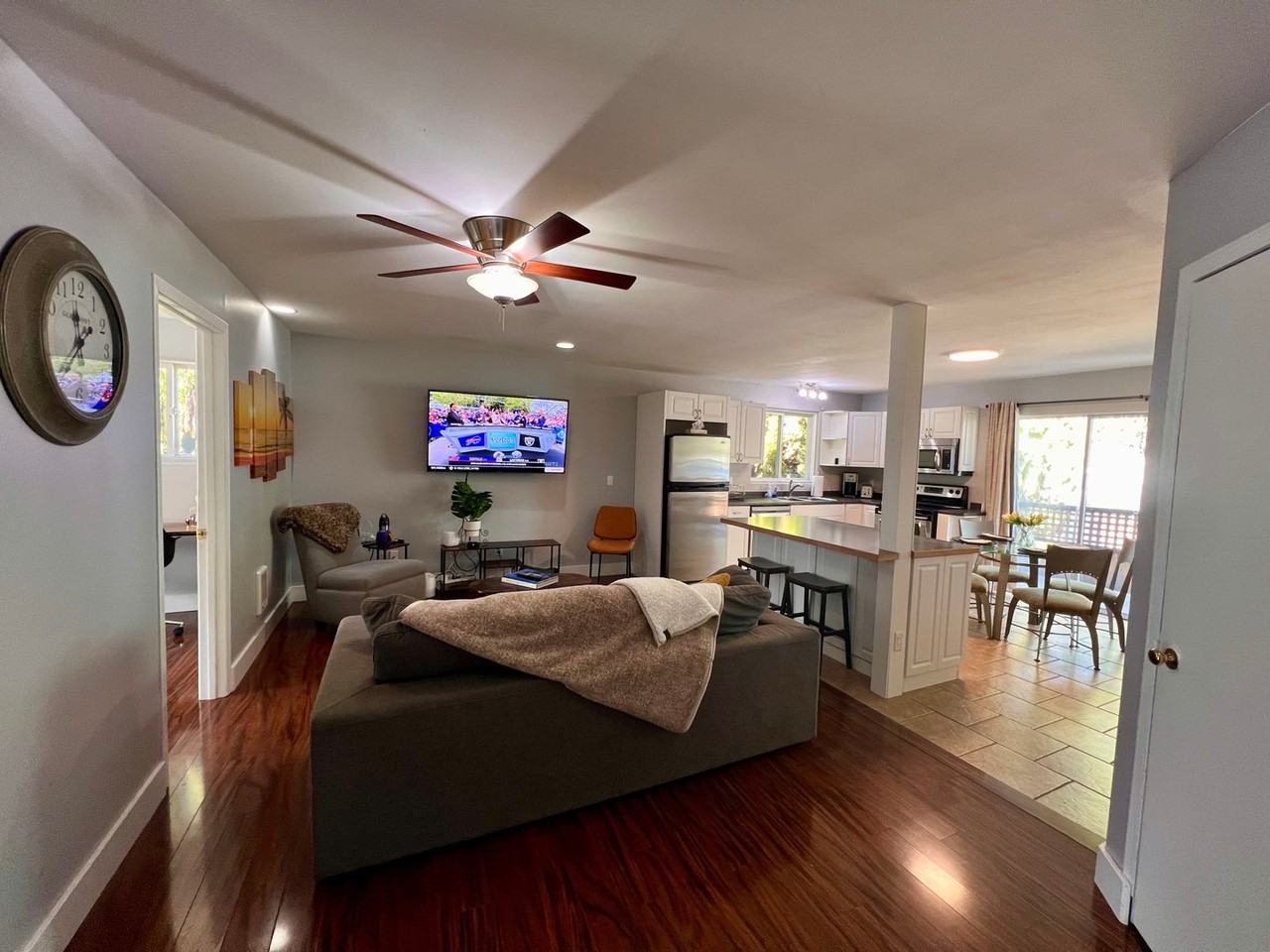 698 Balsam Rd - Photo 2 of 20