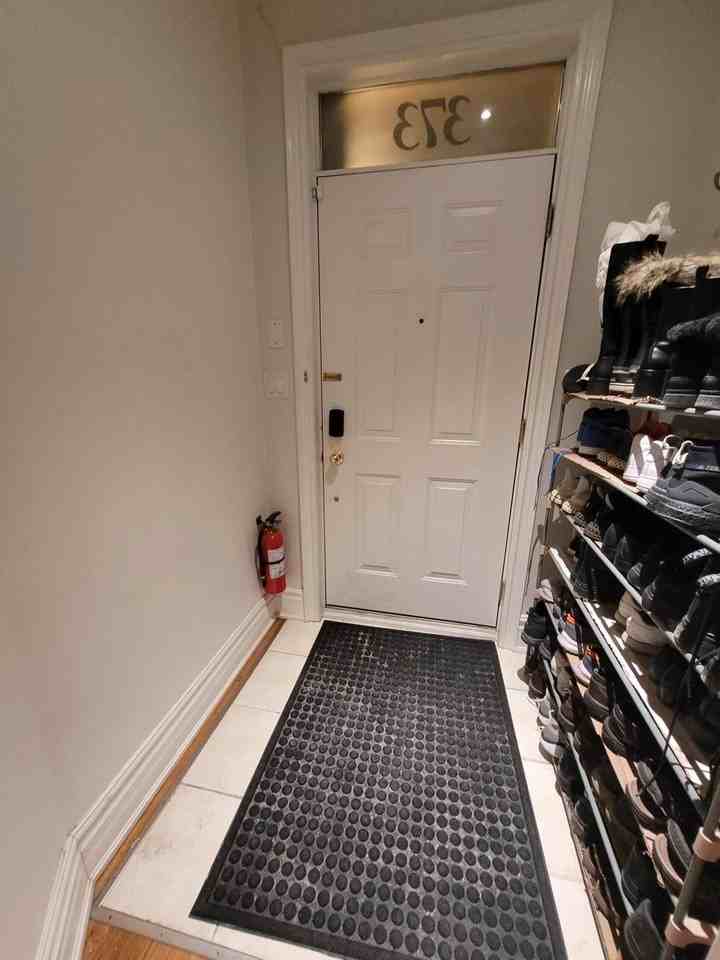 373 Clinton St - Photo 2 of 20
