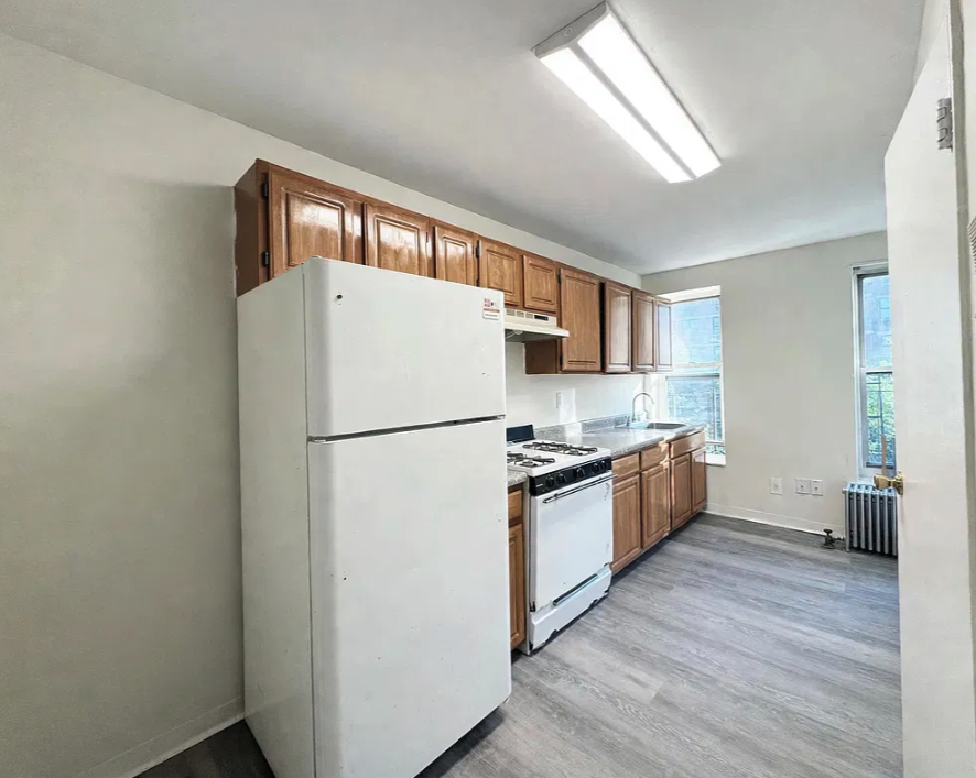 872 Bergen Street #4A