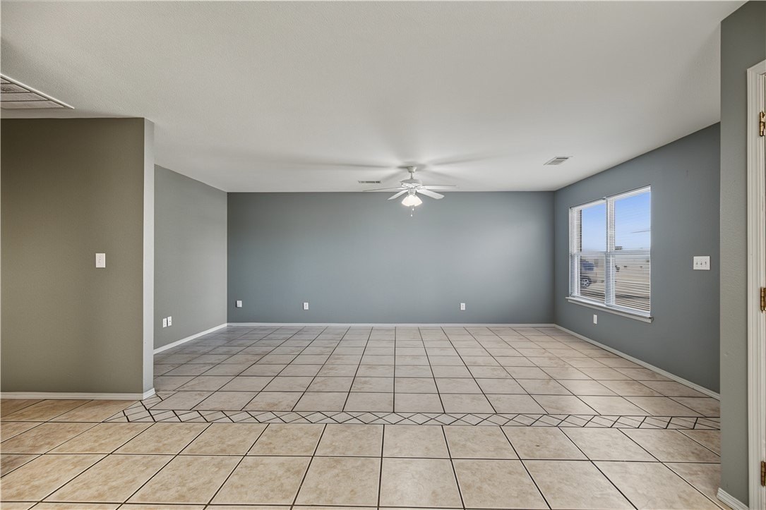 3103 S E St - Photo 5 of 16