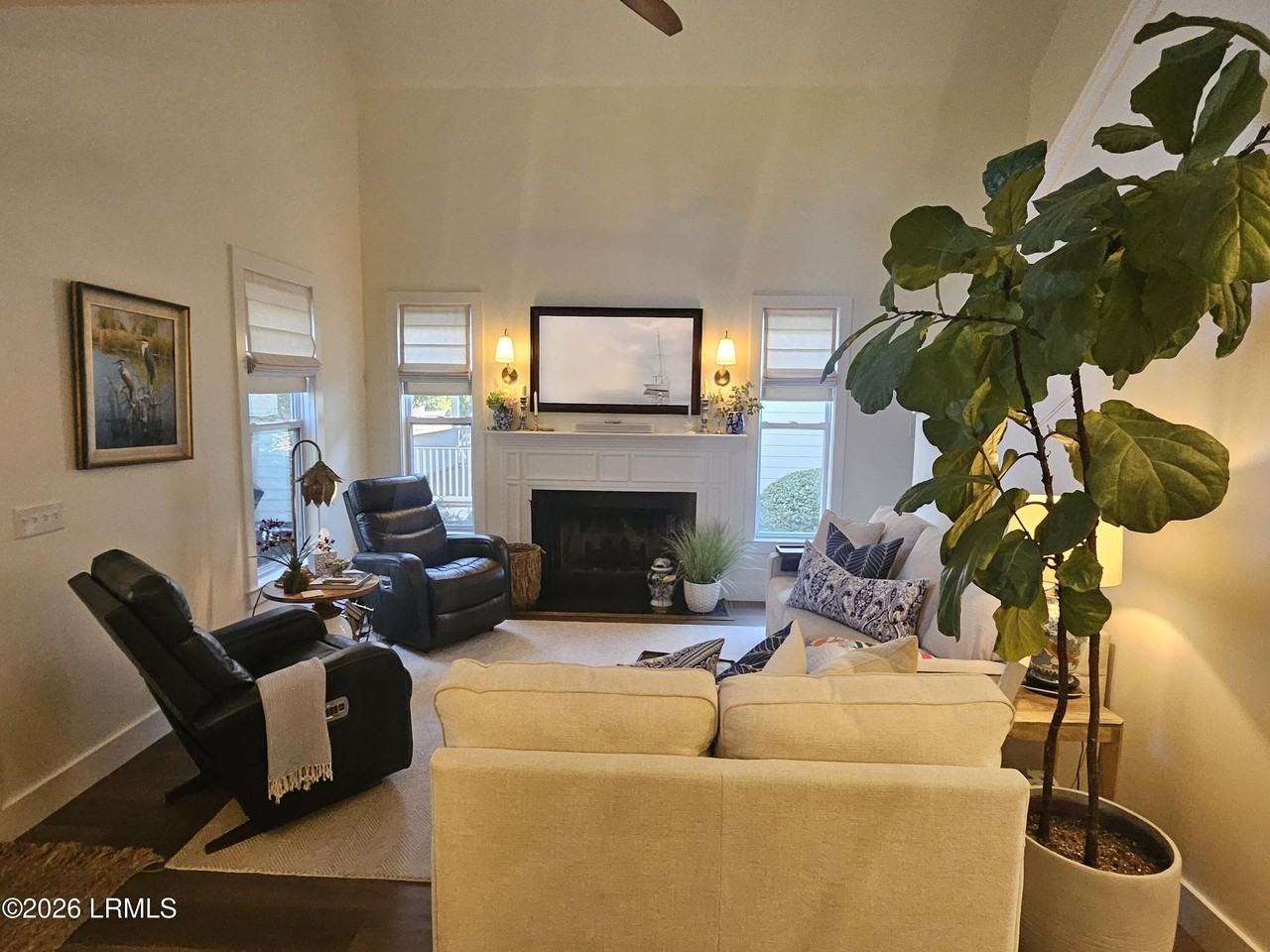 1009 9th St - Photo 2 of 50