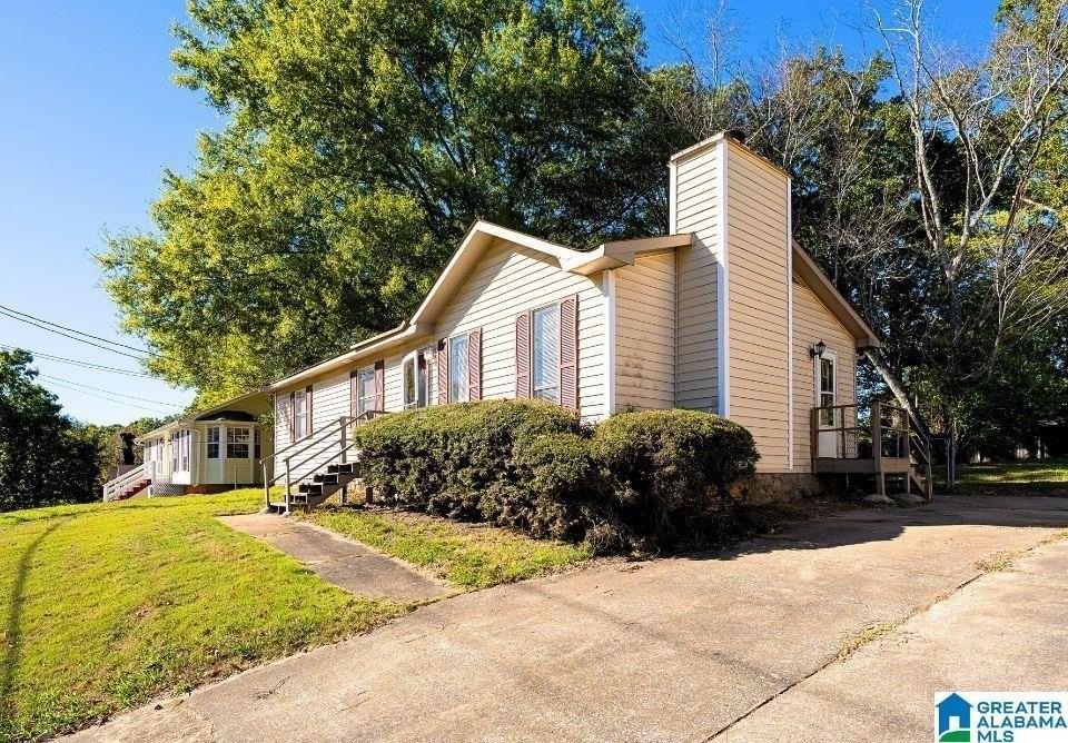 828 August Dr - Photo 2 of 15