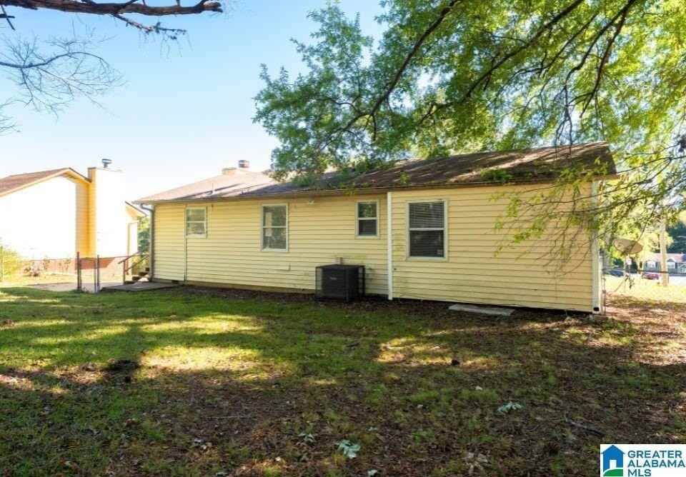 828 August Dr - Photo 4 of 15