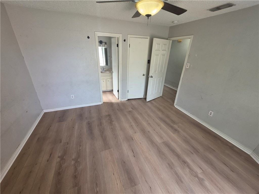 2521 Cresterrace Dr - Photo 4 of 6