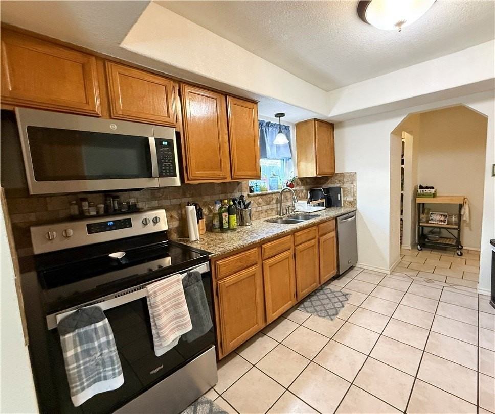 2209 Bird Island Dr - Photo 5 of 19