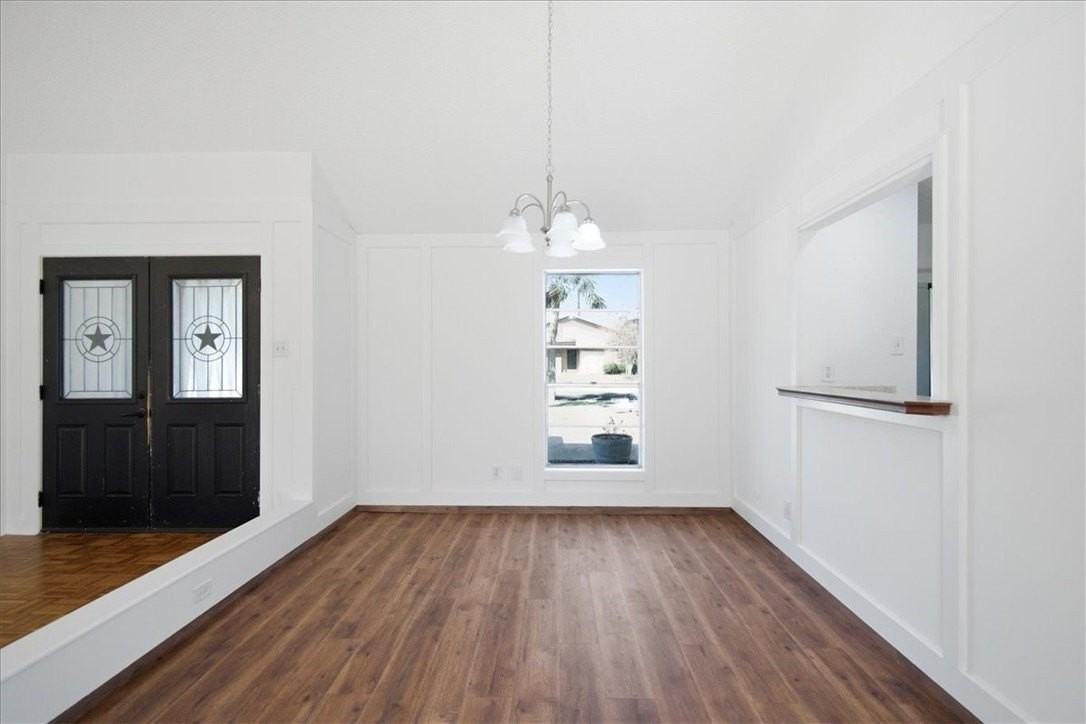 4121 Boros Dr - Photo 3 of 35
