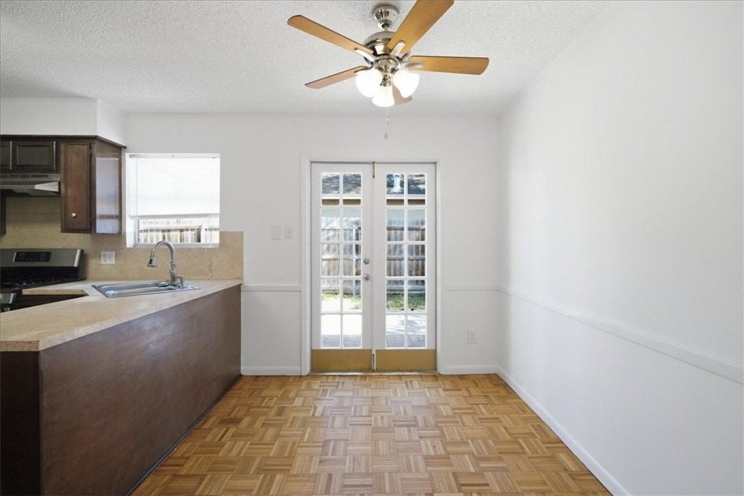 4121 Boros Dr - Photo 4 of 35