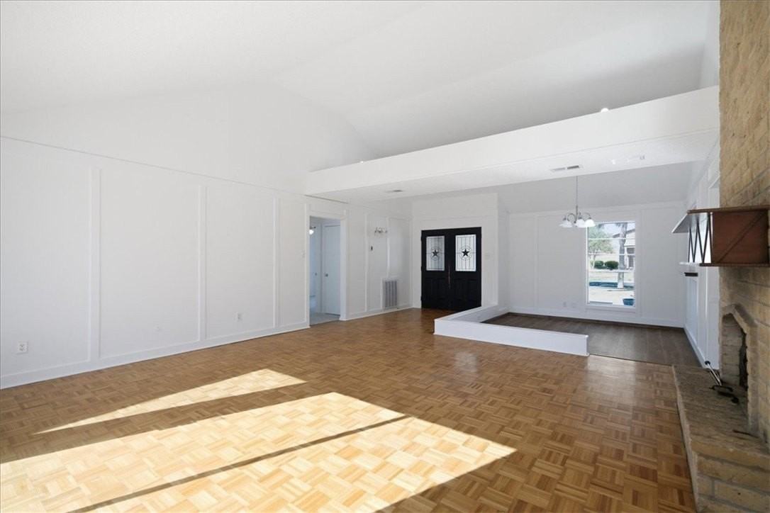 4121 Boros Dr - Photo 6 of 35