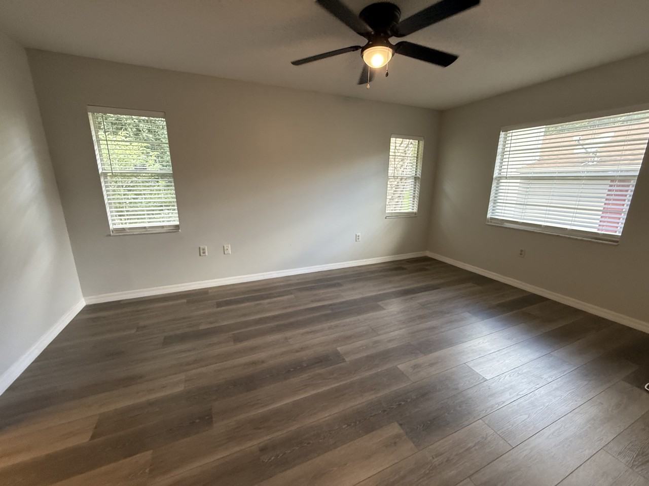 423 N Rossiter St #1 - Photo 6 of 10