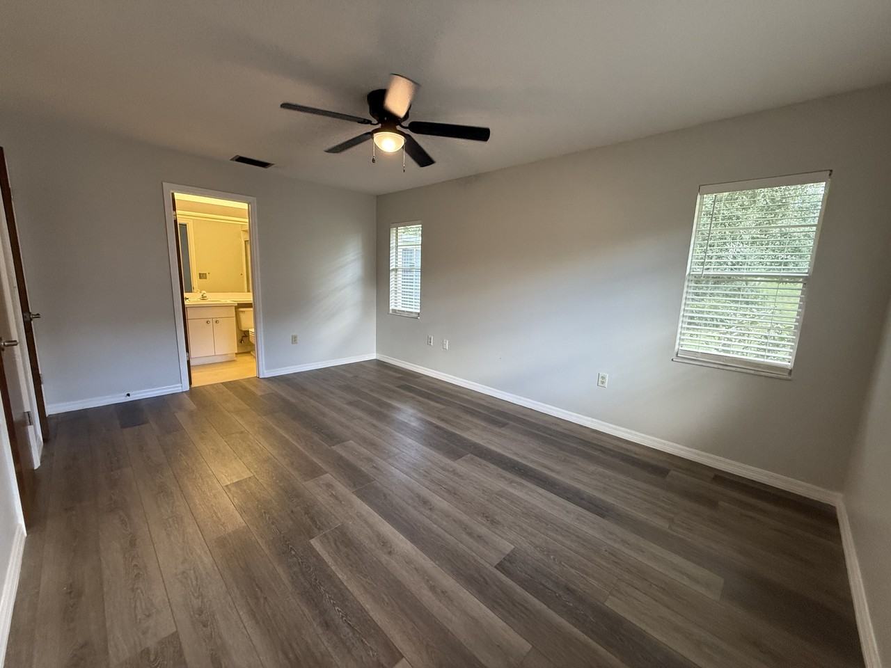 423 N Rossiter St #1 - Photo 7 of 10