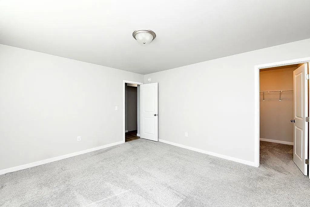 1143 60th Ave W #1 - Photo 6 of 17