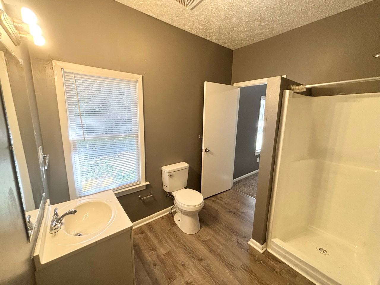 3518 Bullard St #B - Photo 6 of 7