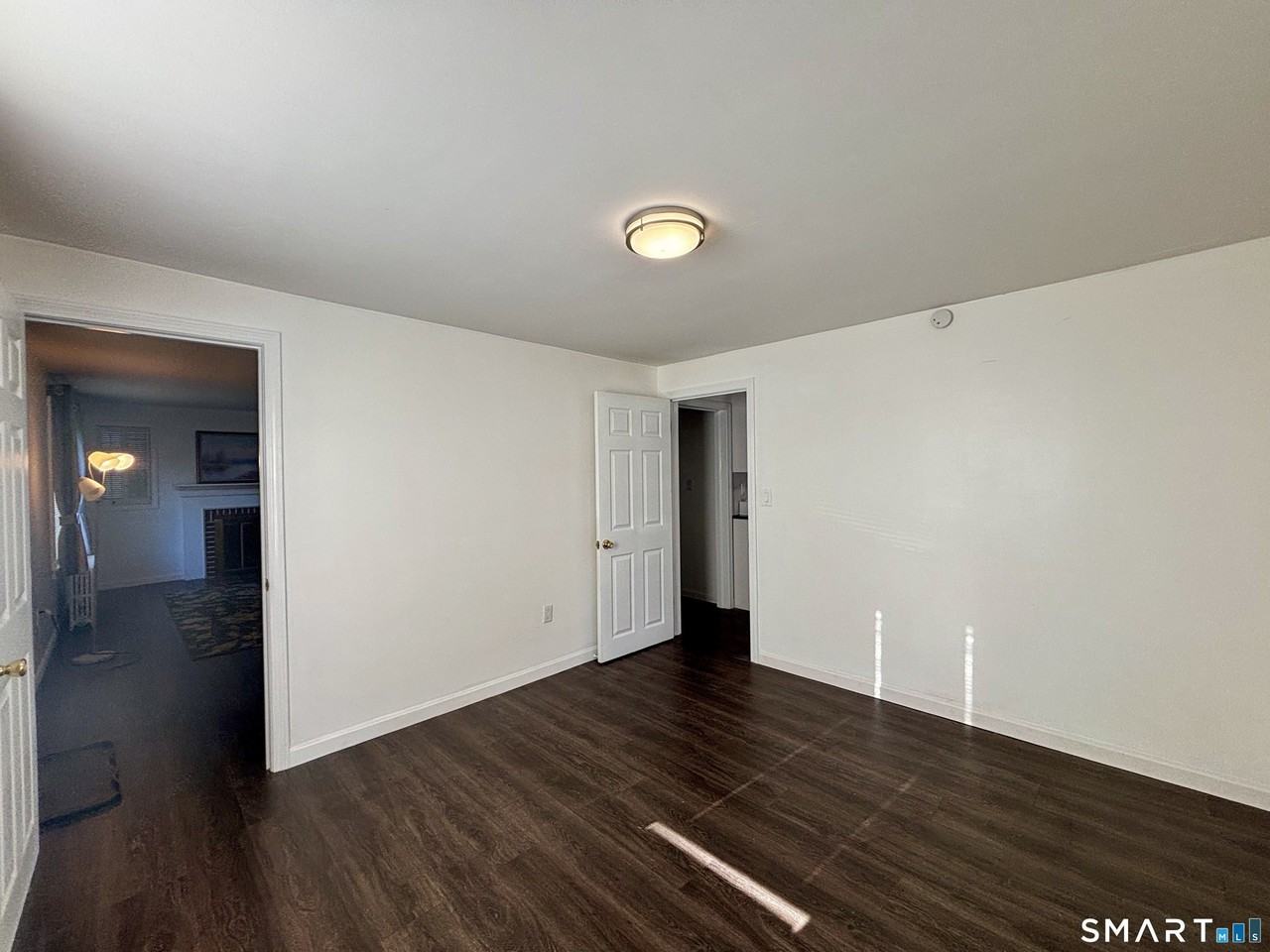 11 Sycamore Rd - Photo 7 of 32