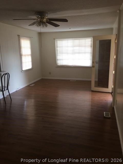 402 Botany Ct - Photo 6 of 13